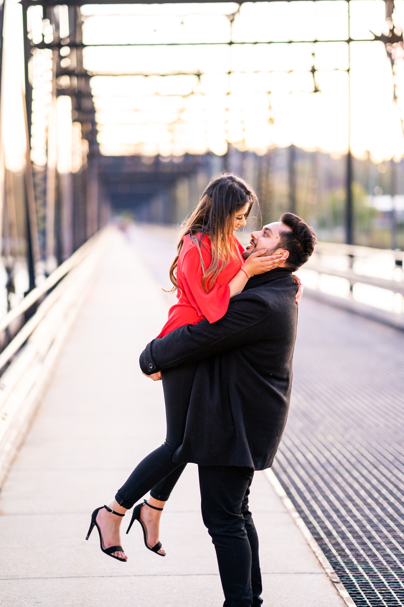 harrisburg capitol engagement photos sparklers