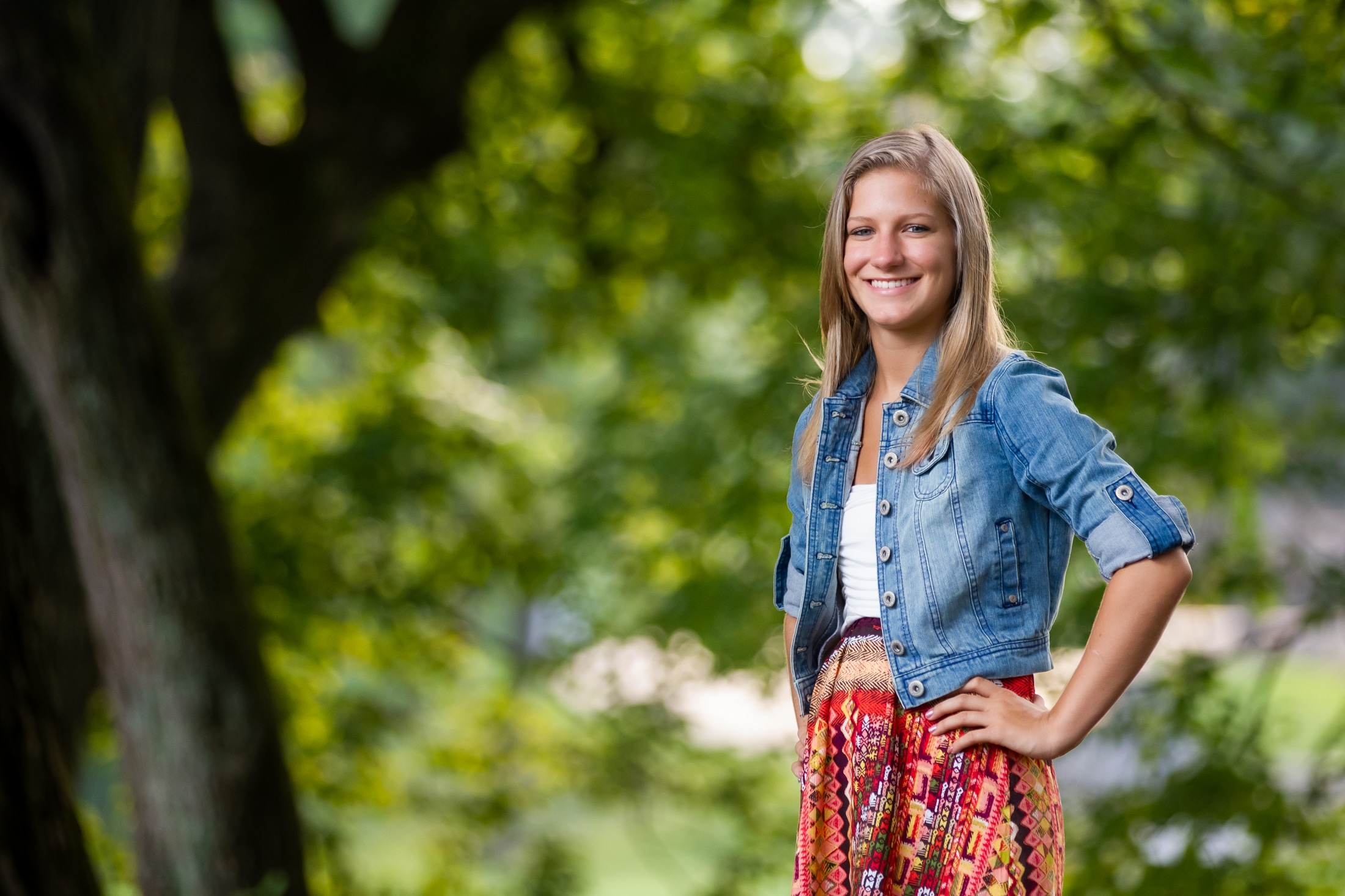Glowing by the water: Katie's senior portraits showcase her elegance